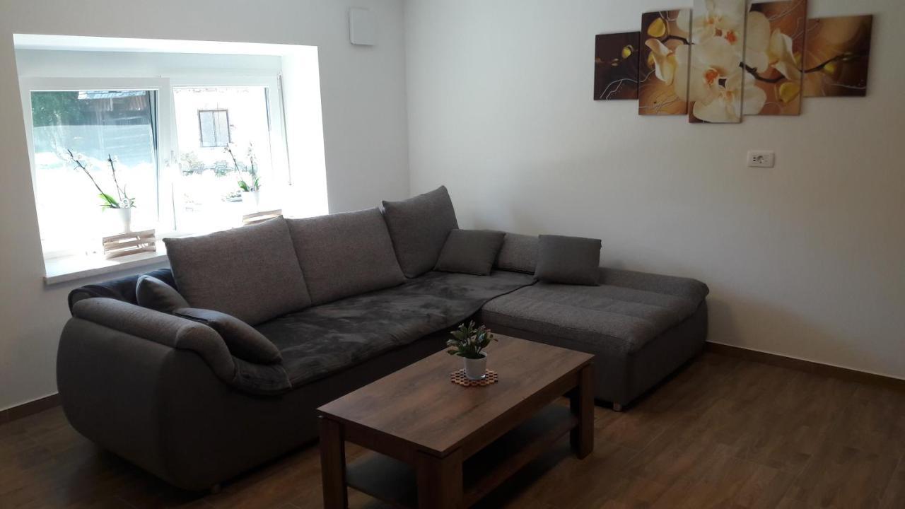 Apartma Sterle Stari Trg pri Lozu