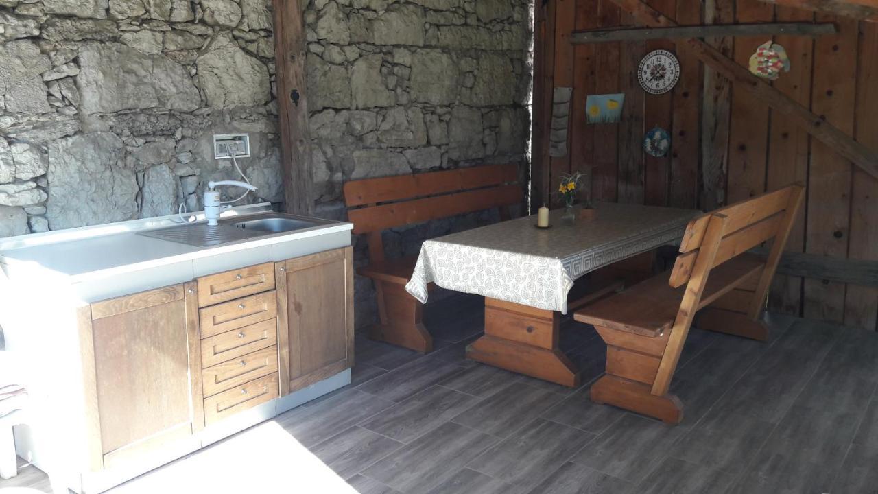 Apartma Sterle Stari Trg pri Lozu
