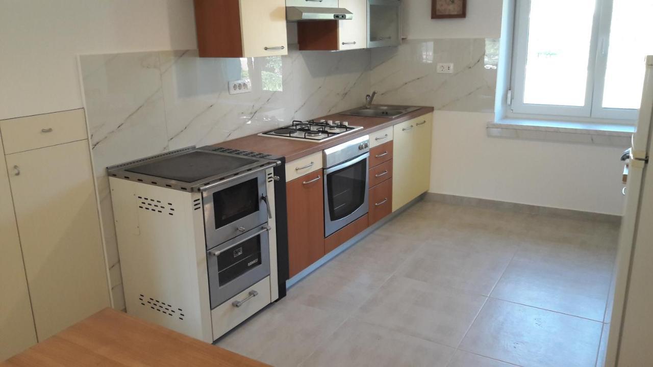 Apartma Sterle *